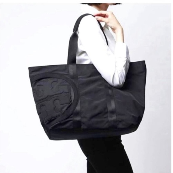Tory Burch Handbags - Tory Burch 🖤 Rare ‼️Black Nylon Double “T” Shoulder Bag Tote‼️ Vintage 🖤